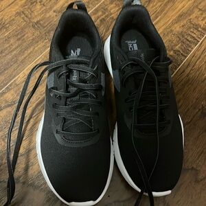 Reebok size 8 running shoes